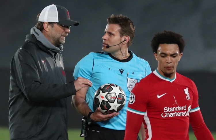 🅰️ 送出4⃣8⃣次助攻 来源：世界体育报🏟️🔵🔴 拉明职业生涯已出战1⃣5⃣0⃣场比赛